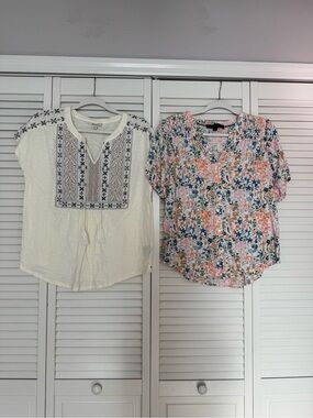 Short Sleeve Boho Tops Set of Two Summer Florals Embroidered Sz M